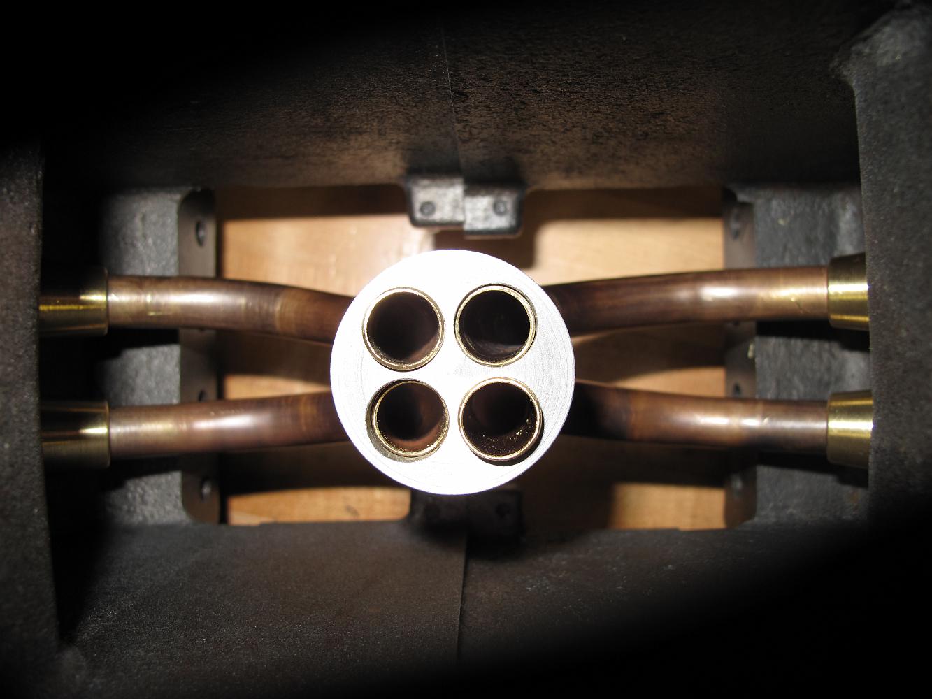 ExhaustManifoldAssembly12August09 001